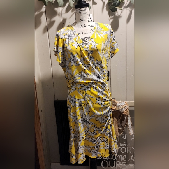 ECI New York Dresses & Skirts - ECI New York Bold Yellow & Black Faux Wrap Asymmetrical Dress